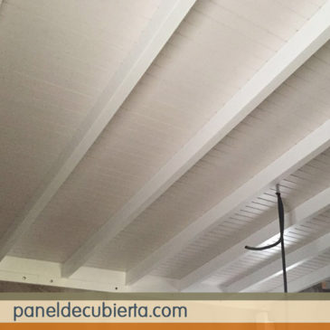 Aislamiento tejado con panel. Todos los acabados decorativos. Madrid paneles abeto blanco.