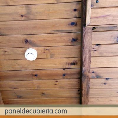 Preciosa decoración rústica moderna panel de madera para tejados Madrid. Fotos de techos de madera rústicos con aislamiento térmico.