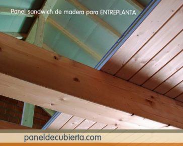 Colocación panel entreplanta madera.